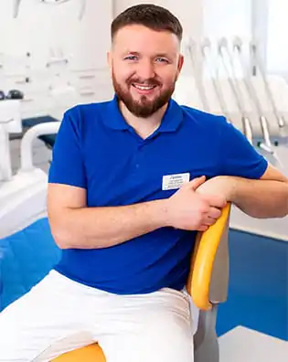 Врачи