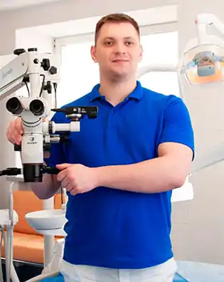 Врачи