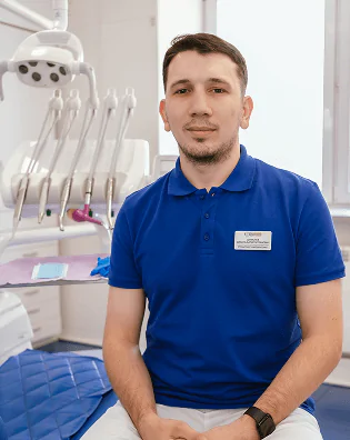 Врачи
